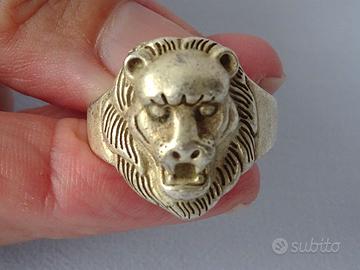 Anello testa leone