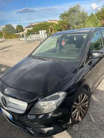 Mercedes Benz  serie B 200