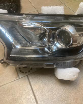 Fari anteriori ford ranger 2.0 ecoblu anno 2019