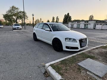 Audi A3 SPB 1.6 90cv ambition