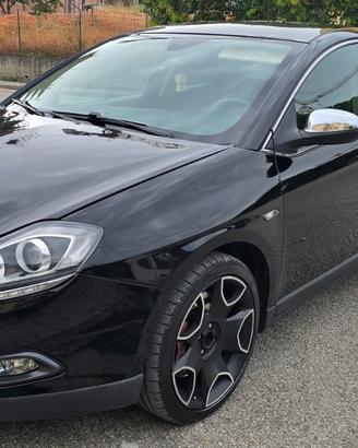 Lancia Delta 1.6 MJT 120 CV – 2010 – 265.000 km –