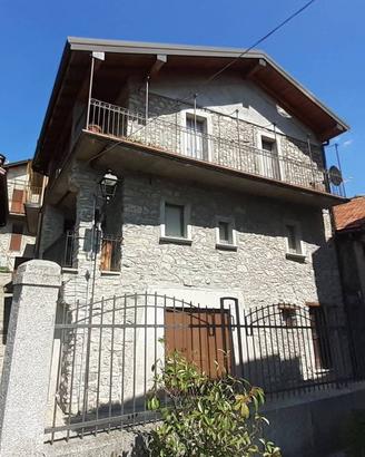 Casa indipendente di 159 m² con 3 locali a Zelbio