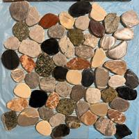 Ciottoli di fiume, PIASTRELLE con ….