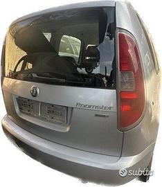 Portellone cofano posteriore skoda roomster