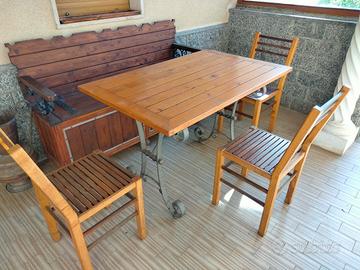 tavolo con cassapanca 