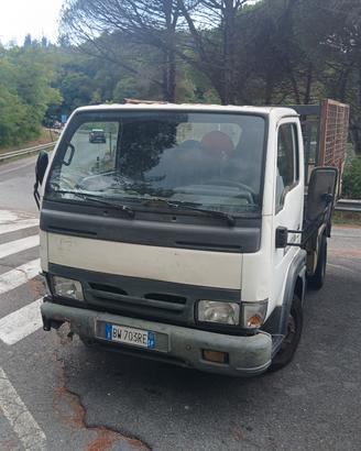 Nissan Cabstar 2001 Ribaltabile 