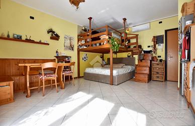 MONOLOCALE A LISCATE