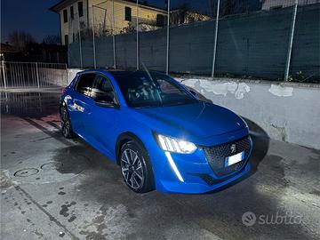 Peugeot 208 1.2 benzina 100 CV GT line 2021