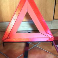 triangolo emergenza auto richiudibile con scatola