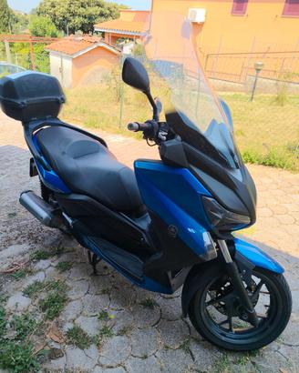 Yamaha xmax 250