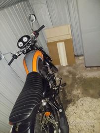 moto Mash scrambler 400 