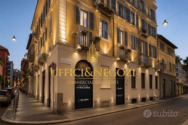 Immobile di 235 m² con 3 locali a Milano