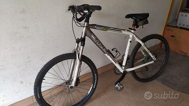 Mountain bike Trek