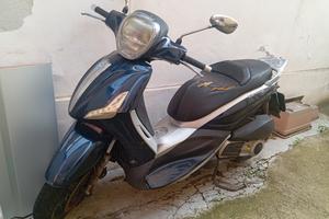 Piaggio Beverly 300 