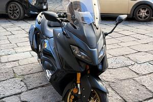 Yamaha t max tech max