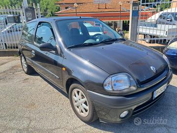 RENAULT Clio 1.2 automatica