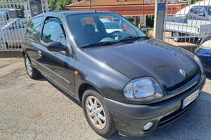 RENAULT Clio 1.2 automatica