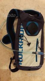 Zaino idratazione con borraccia e cannuccia da 1lt