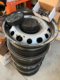 Cerchi 15” acciaio