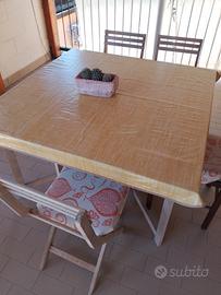 tavolino da giardino richiudibile 