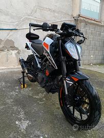 Ktm Duke 390 - 10/2021 - 11000km - Accessoriata