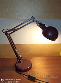 lampada da scrivania tipo architetto IKEA