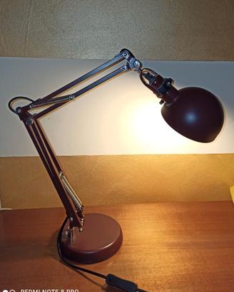 lampada da scrivania tipo architetto IKEA