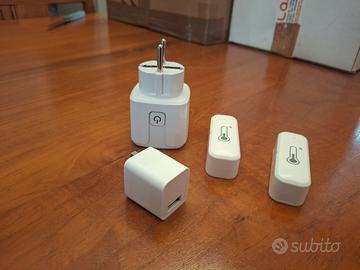 kit domotica wifi, adattatori e sensori Tuya