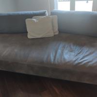 Divano in pelle DITRE