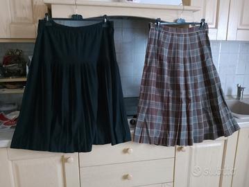 Gonna longuette nero più gonna longuette marrone 