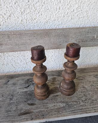 Coppia Candelabri in Legno