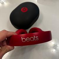 Cuffie beats studio3 wireless rosse