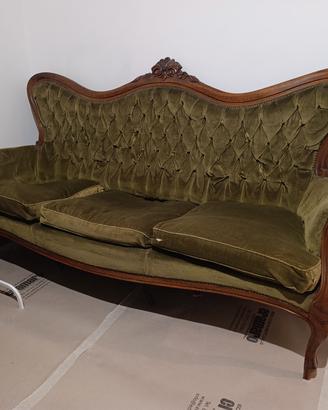 Divanetto anni '50 in stile vittoriano + poltrona