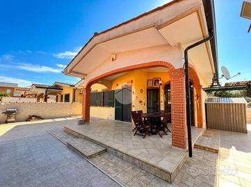 VILLA SINGOLA A ARDEA