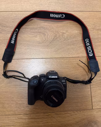 Canon EOS R10 APS-C mirrorless nera + 18-45mm IS S