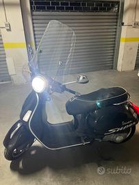 Vespa super 300