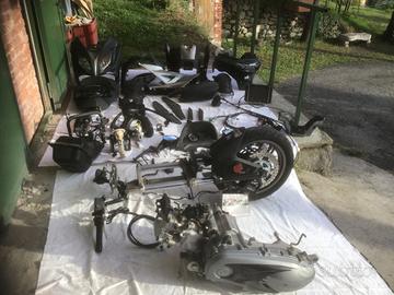 Ricambi Kimco Xciting 400 Iniezione anno 2017