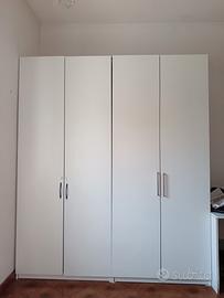 Armadio Ikea Pax con cassetti e mensole
