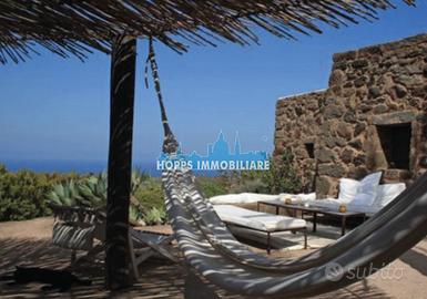 Pantelleria edificabile con progetto per dammuso