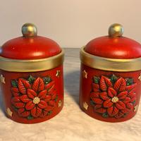 Barattoli con decorazione natalizia