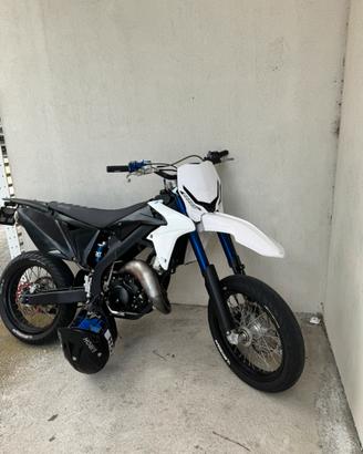 SuzukiValenti sm 50 2023 am6 50cc