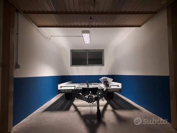 Ampio garage piano terra