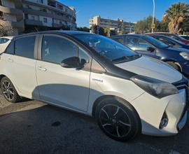 TOYOTA Yaris 3ª serie - 2016