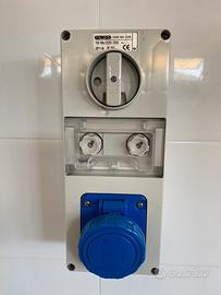 2 Gewiss prese interbloccate senza fondo