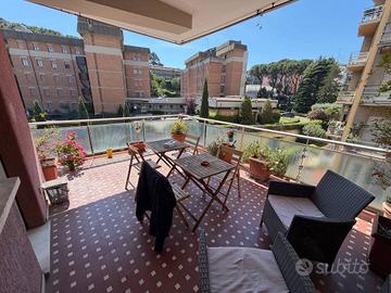 Appartamento di 200 m² con più di 5 locali a Roma