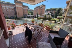 Appartamento di 200 m² con più di 5 locali a Roma