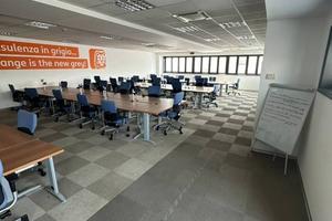 Palazzo / Stabile di 1500 m² con 4 locali a Corsic