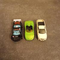 Lotto 3 macchinine giocattolo – auto sportive 