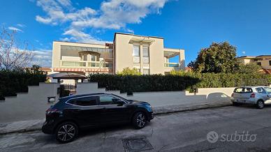 Villa bifamiliare indipendente
