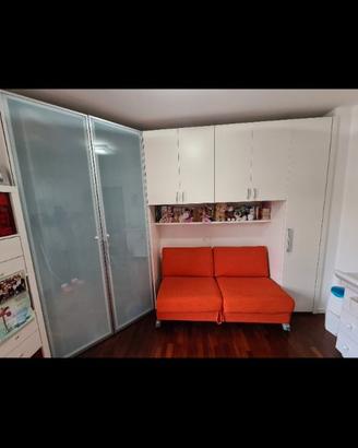Cameretta a ponte con cabina e divano letto